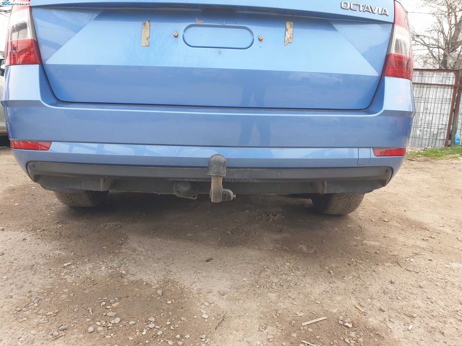 Bara Spoiler Spate cu Locas Senzori Parcare Skoda Octavia 3 FL Facelift Break Combi 2017 - 2020 Culoare LQ5X [K3562]
