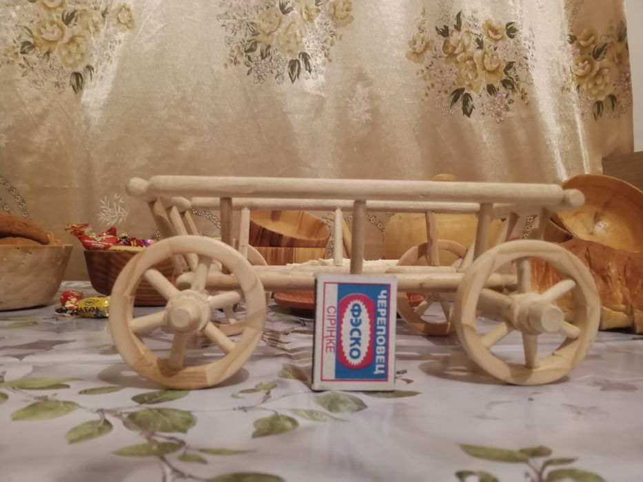 Продам хлебницу ручная работа