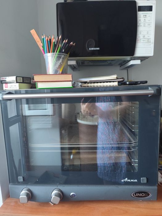 Настольная электропечь Anna UNOX