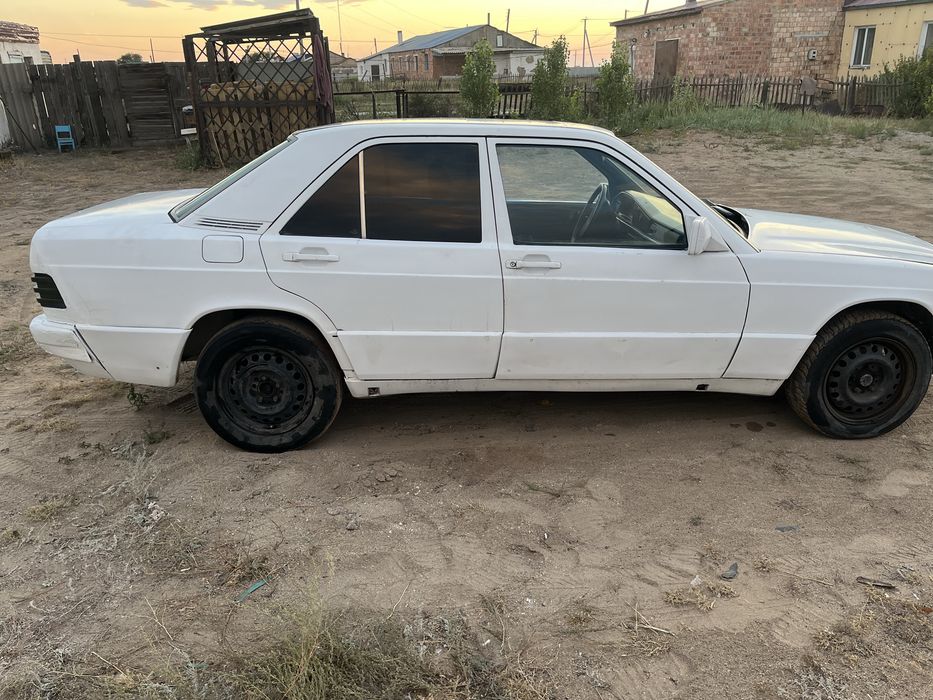 Мерседес 190 автомат