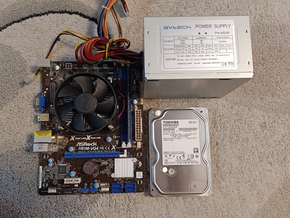 Комплект  монитор с материнкой