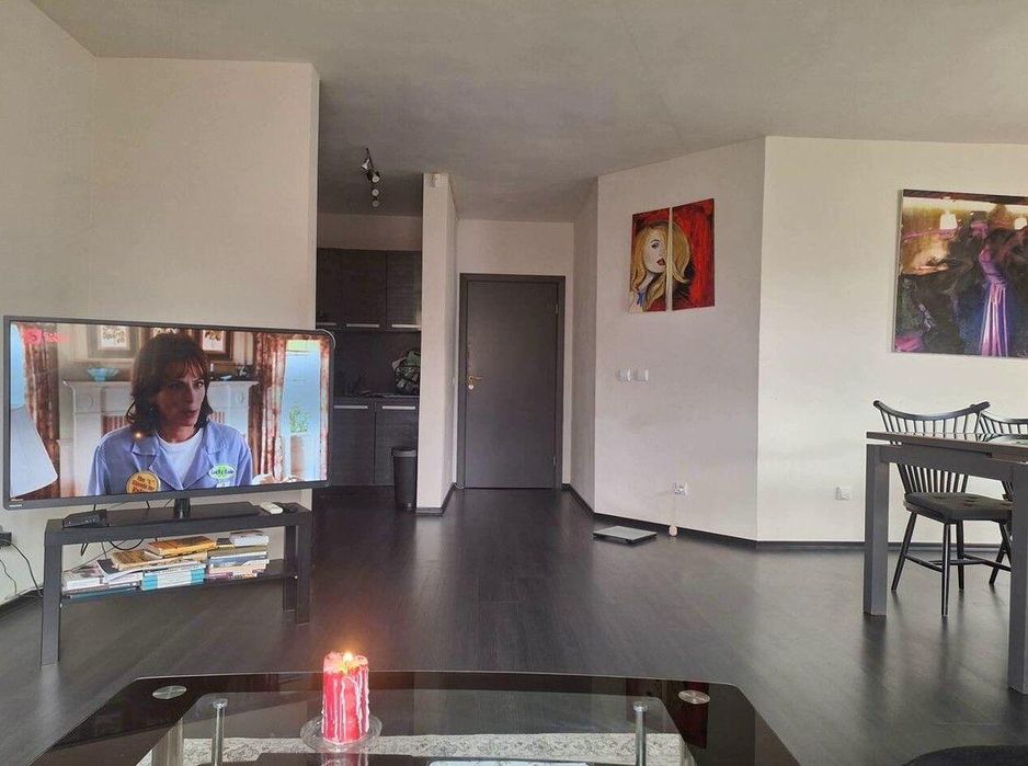 Дава се под наем Тристаен апартамент в София, Хладилника - 120 кв.м за 746.64 € - Снимка #2