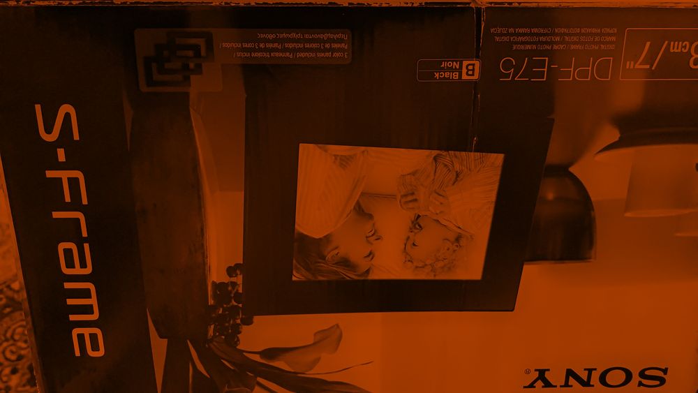 Цифровая рамка  song 18см/7"