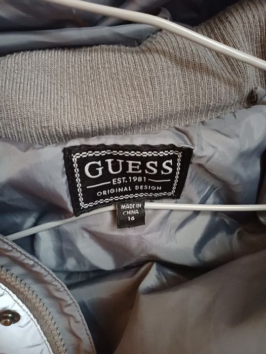 Geaca GUESS Mărimea M