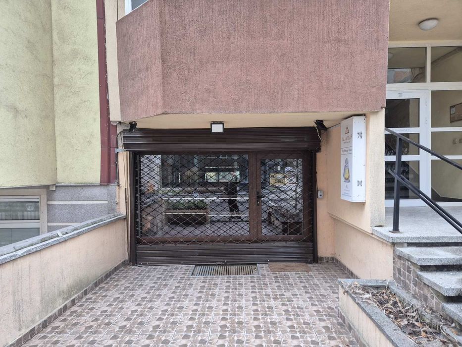 Ролетна щора / решетка с дистанционно
