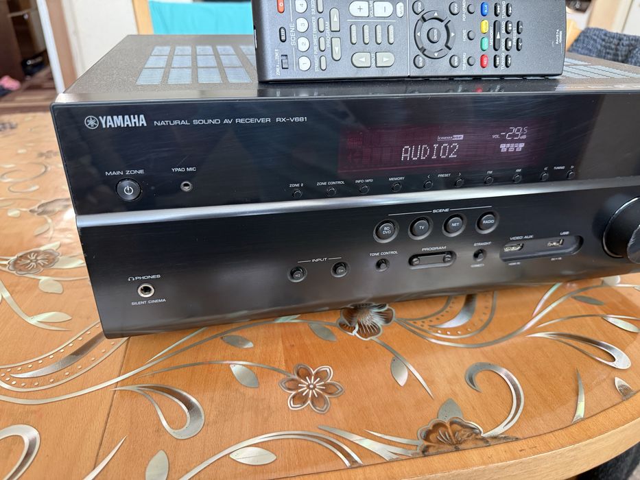 Yamaha RX-V681 Bluetooth Wi-Fi  Dolby Atmos