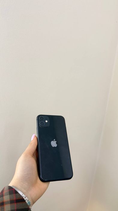 Продам 11 айфон состояние идеал