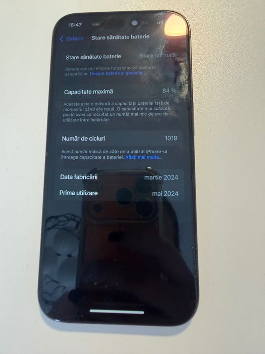 iPhone 15 Pro în stare foarte bună.