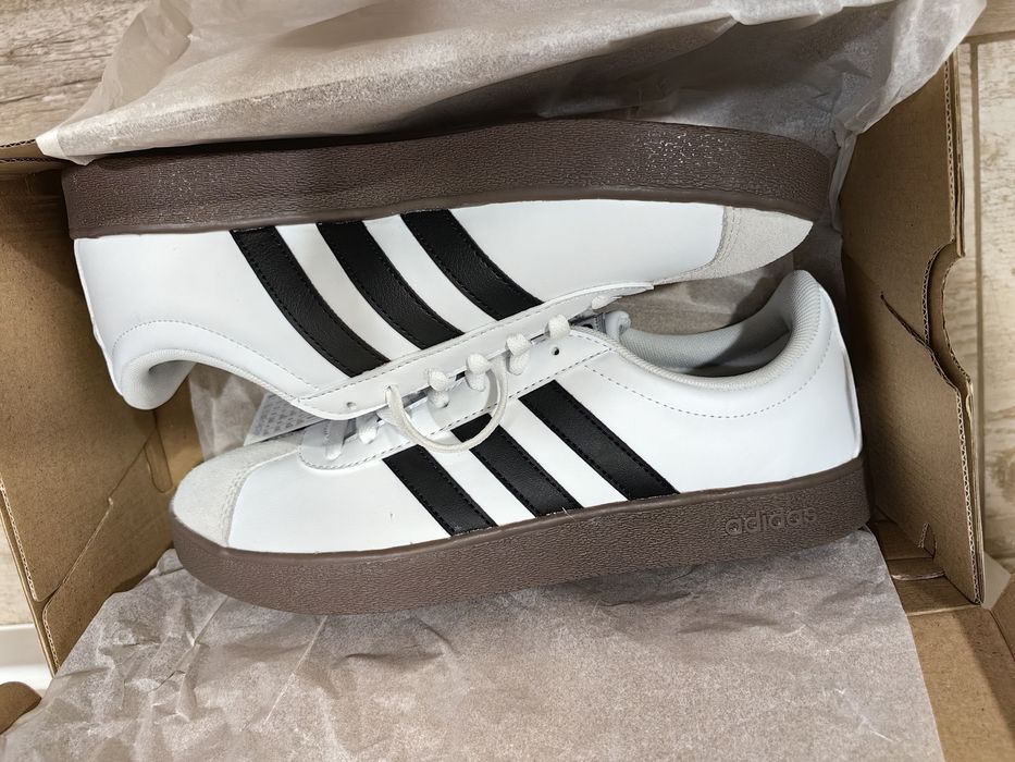 Маратонки Adidas два чифта, дамски