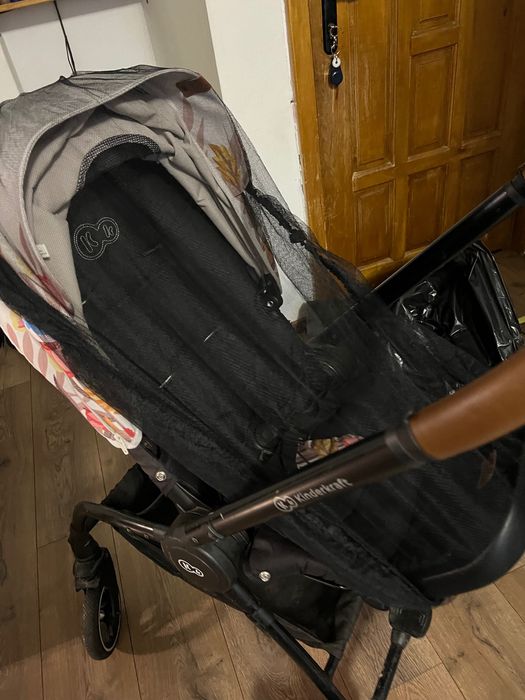 Vând carucio2in1kindercraf în stare f buna