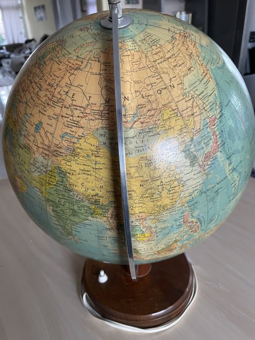 Светещ глобус-лампион винтидж