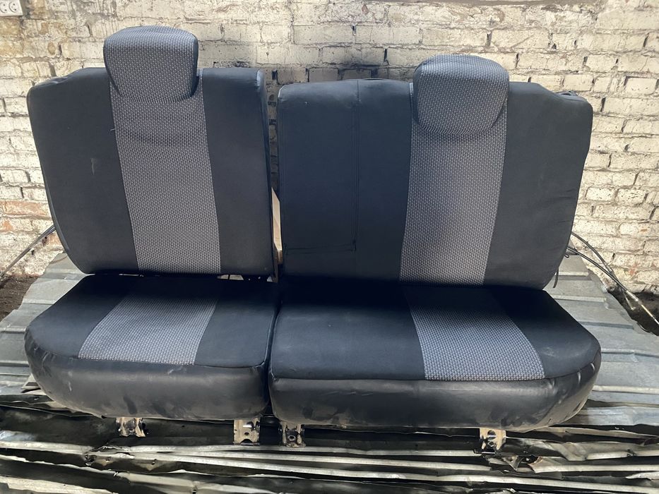 Продам задние сиденья УАЗ патриот 2015г