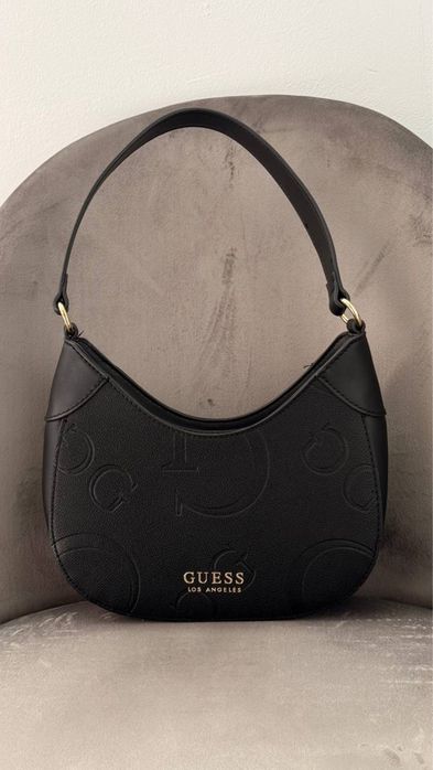 Чанта GUESS нова