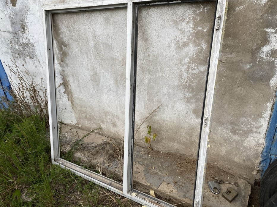 Продам Б/у пластики окна 5 шт. Срочно