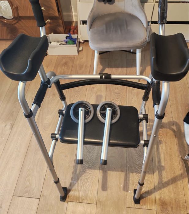 Продам б/у ходунки