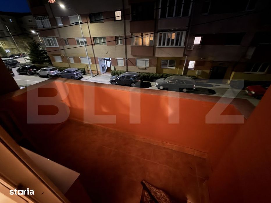 Apartament 4 camere, 74 mp, zona Cetate