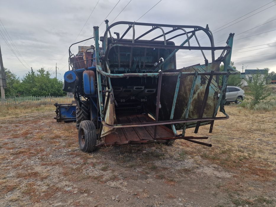Комбайн Енисейская 1200 М