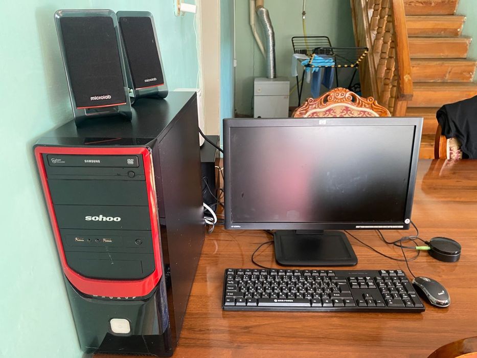 Компьютер настольный.