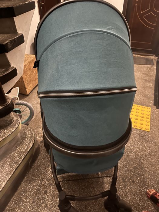 Caucior aproape nou, folosit doar de vreo 3 ori.