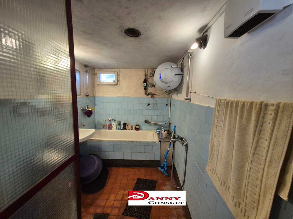 Продава се Къща в Велико Търново, Акация - 180 кв.м за 806 €/кв.м - Снимка #15