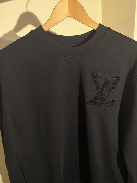 Дизайнерска блуза Louis Vuitton в черно