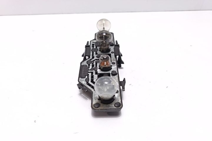 Soclu stop 6N0945257B Volkswagen VW Polo a 3-a generatie 6N