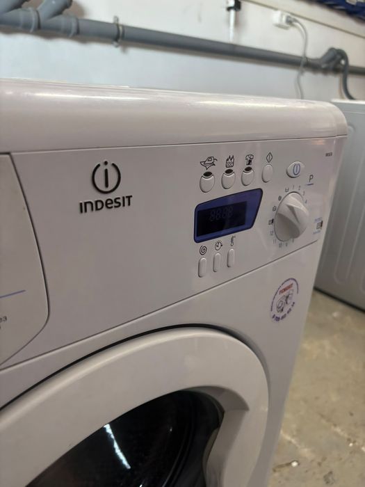 Стиральная машина Indesit 5 кг