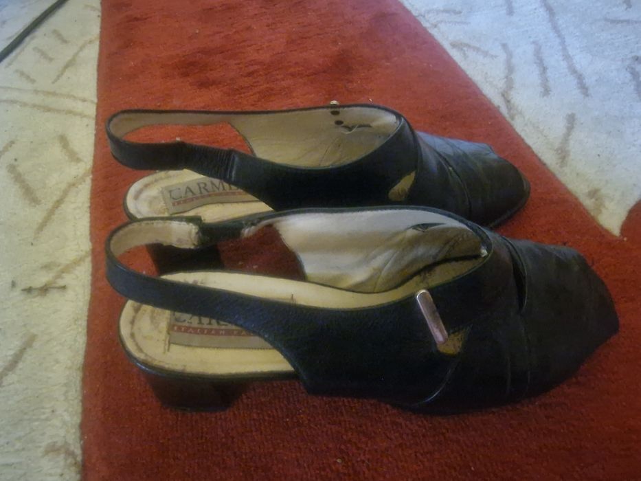 Pantofi Carmenes din piele