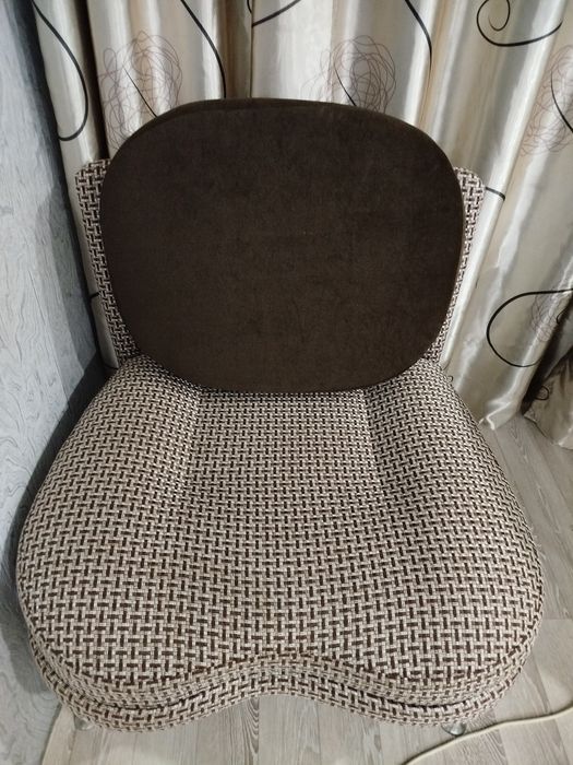 Продам кресло две штуки