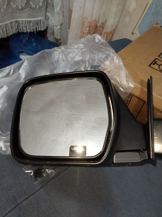Зеркало на Тойота Ленд Крузер