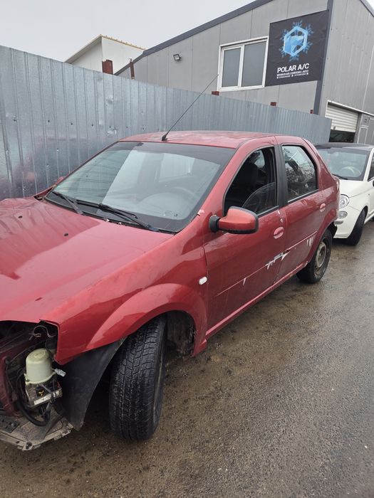 Vând logan 1 facelift