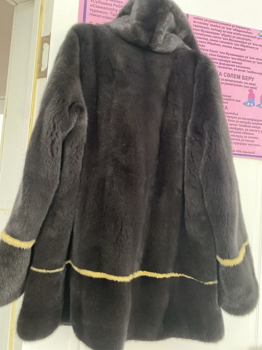 Продам норковая шуба Блэк лама. 46 р.