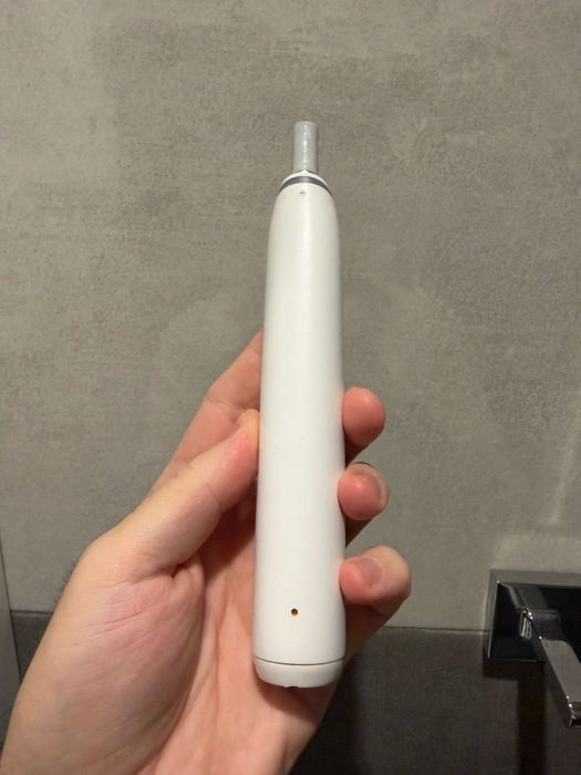 Четка Oral-B iO6 (с проблем)