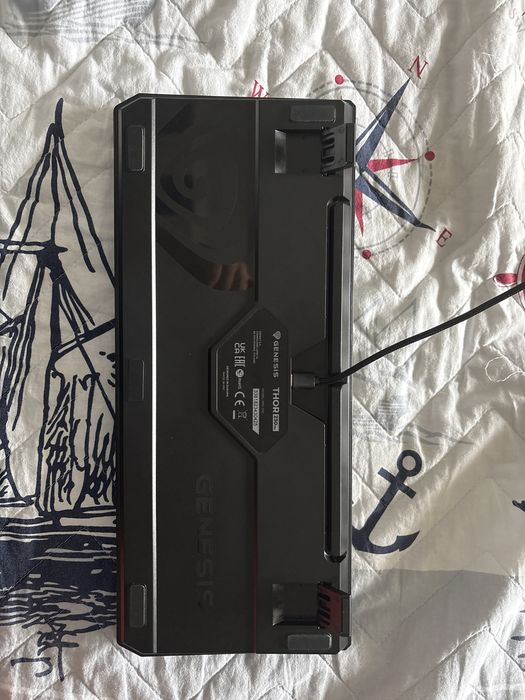 Genesis thor 230 tkl