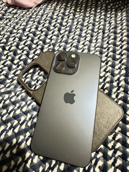 Срочно Продам Айфон 15 про макс