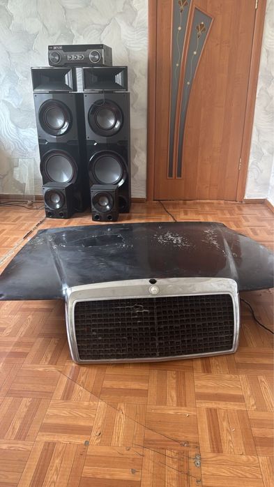 Продам запчасти на мерседес 124