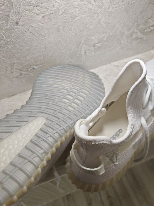 Yeezy 350 Bone White, 44