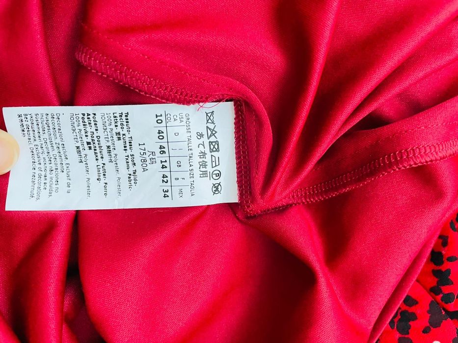 Rochie iBlues, nouă fără eticheta