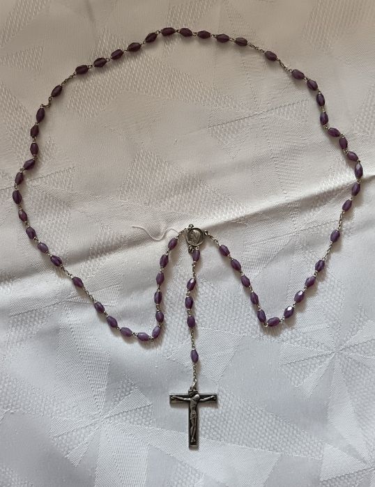 Розарий. Антична, Уникална молитвена броеница - колие