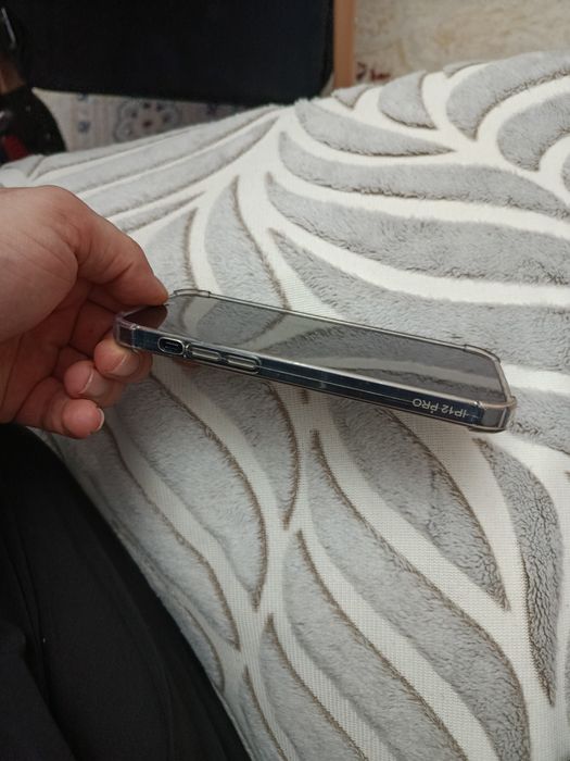 Продам iPhone 12 pro