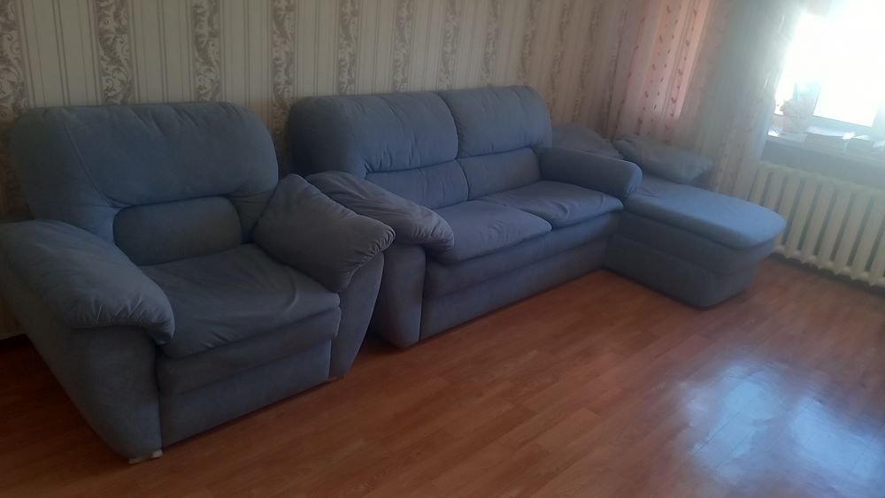 Диван сатилады срочна!!