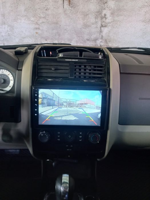 Продам Mazda tribute
