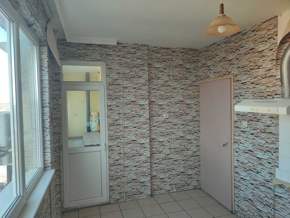 Продава се Тристаен апартамент в Търговище, Център - 90 кв.м за 1020 €/кв.м - Снимка #6