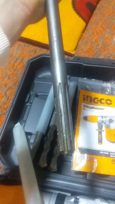 Ingco rh16008 yangi 6 oy garatiyasi bor