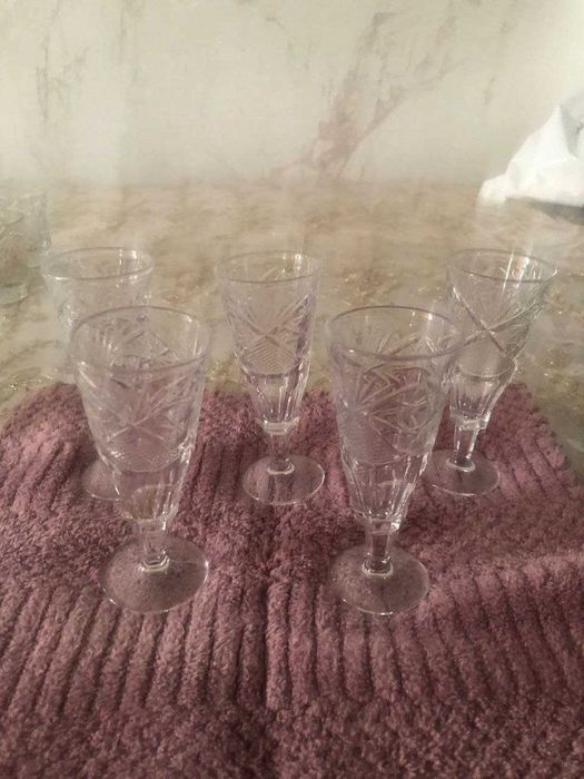 Хрустальные рюмки советские. Всего 22 штук.