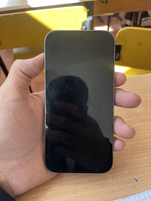 Продам Iphone 14 pro