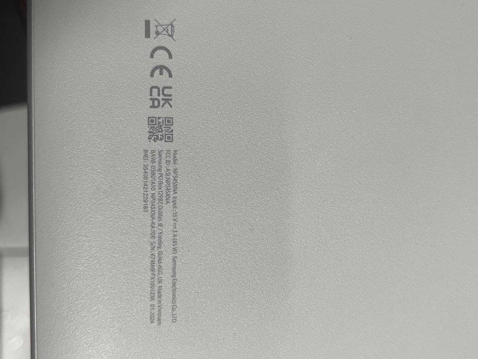 лаптоп Samsung KM5L9001