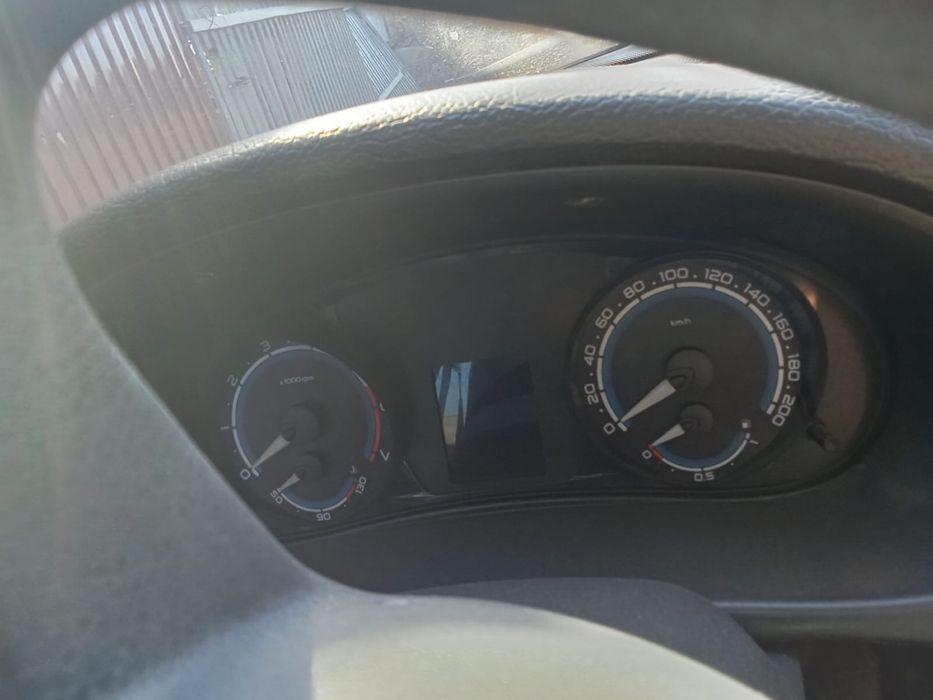 Щиток приборов,от приора