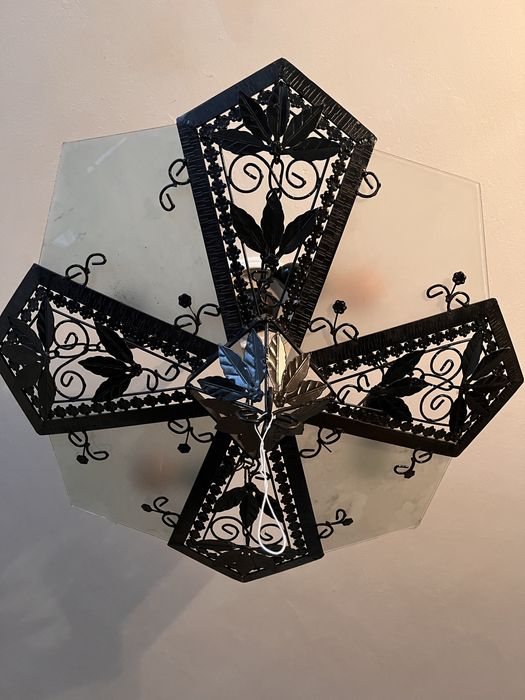 Ретро полилей ковано желязо