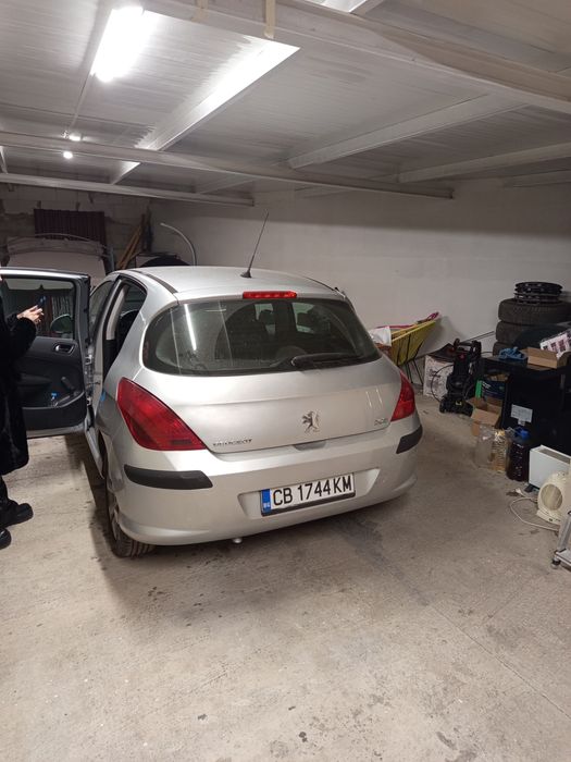 Продавам пежо 308